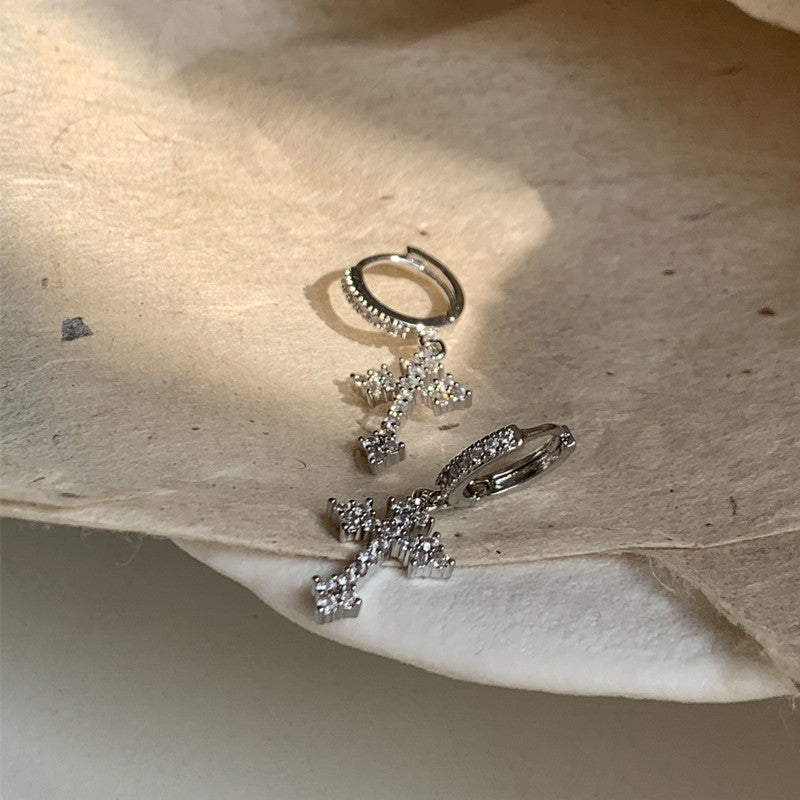 Super Flash Cross Earrings For Women 2025 New Hot Style High-End Cold Style Earrings Simple Diamond Earrings