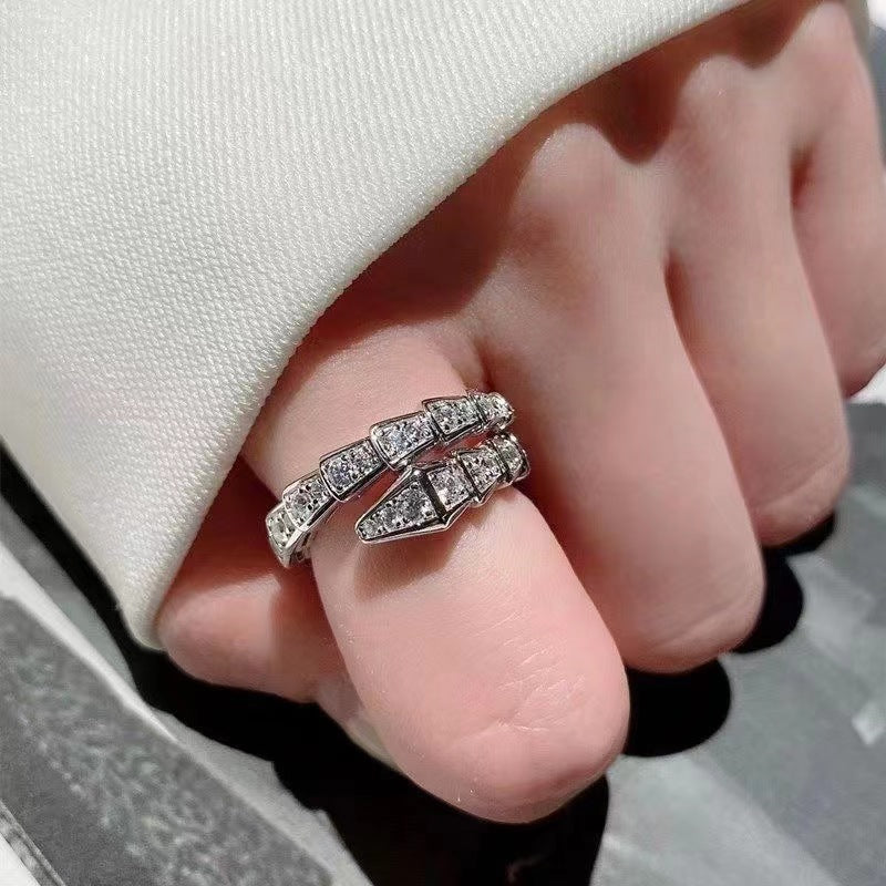 Baoge Seiko V Gold Electroplated Full Diamond Snake Bone Ring For Women In Light Luxury Elegant White Fritillaria Snake Open Ring